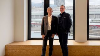 Thomas Rösch (CEO Cofinity-X) und Dieter Meuser (CEO GEC)
 (Bild: German Edge Cloud)