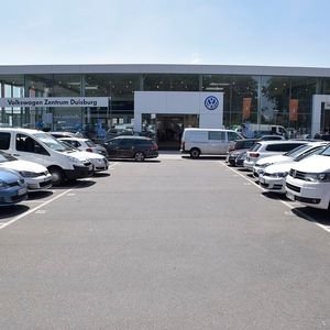 Vw Zentrum Duisburg Macht Die Nacht Zum Tage