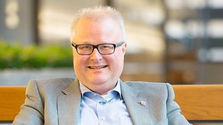 Landes-CIO, Finanzminister Dr. Thomas Schäfer, sieht in eGovernment ein wichtiges Mittel zur Haushaltskonsolidierung (Bild: HMdF)