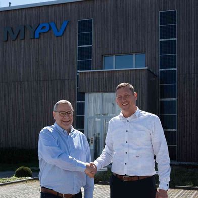 Die neue Doppelspitze beim österreichischen Experten für Photovoltaikwärme my-PV besteht aus Dr. Gerhard Rimpler (links) und Philipp Baumgartner. (Bild: my-PV)