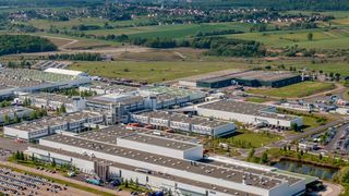 Das bisherige Smart-Werk in Hambach steht zum Verkauf. (Bild: Daimler)