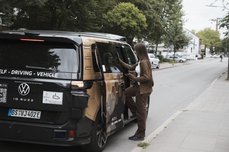 Moia has launched its ride-hailing service in Hamburg using autonomous vehicles.(Source:  Moia)