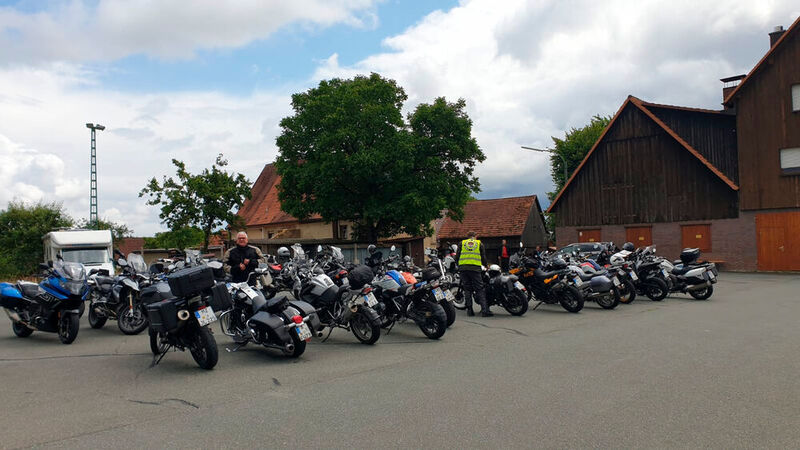 Motorradstillleben am Kathi-Bräu. (Vogel IT-Medien GmbH)
