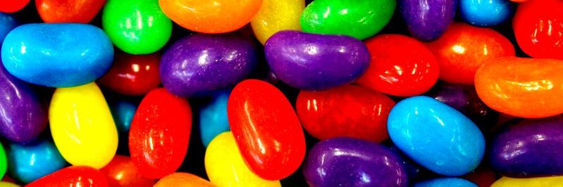 Bunte Mischung: Varianten eines Produkts erhöhen den Testaufwand. Mit speziellen, integrierbaren Tools lassen sich teilautomatisierte Testdesigns realisieren, die den Aufwand reduzieren und komplexe Testszenarien beherrschbar machen. (Bild:  gemeinfrei /  Pixabay)