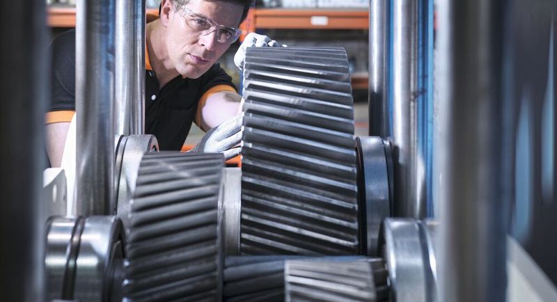 Industriegetriebe müssen maximale Leistung bei schwierigsten Bedingungen liefern. Das erfordert eine spezielle Schmierung.(Bild:  Shell)