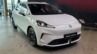 Der MG4 Urban startet im Frühjahr mit einem konventionellen Akku. Im Herbst folgt die Semi-Solid-State-Batterie.  (Bild: Wehner - VCG)