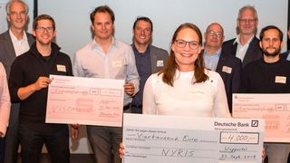 Zum Abschluss des „Automotive Pitch“ vergaben die Unternehmens-Juroren an drei Startups Geldpreise für die beste Präsentation. (Till Brühne )