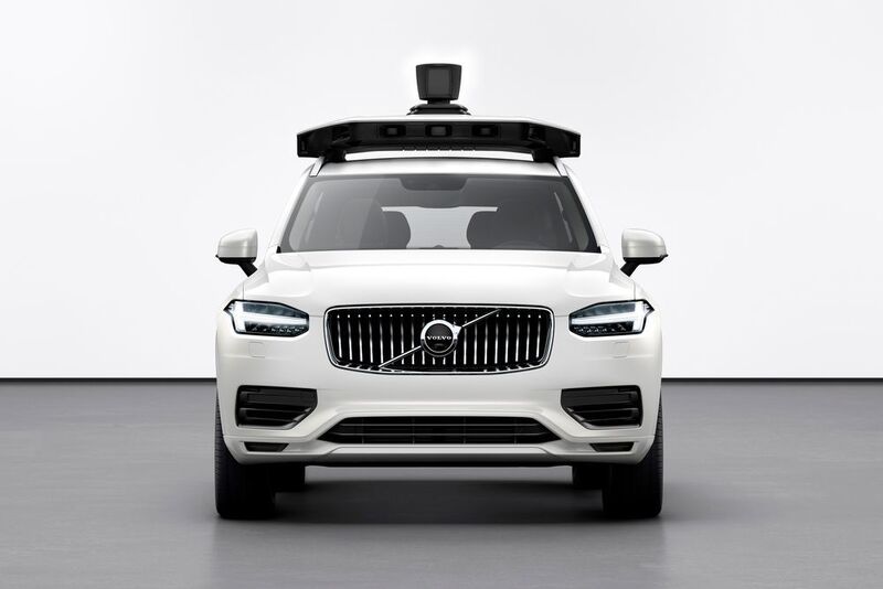 Der Volvo XC90 als Basisfahrzeug verfügt über die Sicherheitsfunktionen, die nötig sind, um das Selbstfahrsystem von Uber einfach zu installieren. (Volvo)