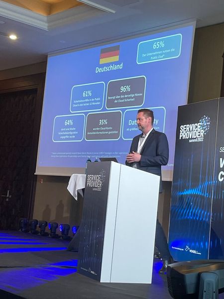 Renè Claus (Sophos) skizzierte die Reise ins Cloud Security Providing in seinem Focus on IT-Security-Vortrag. (Bild: Vogel IT-Medien GmbH)