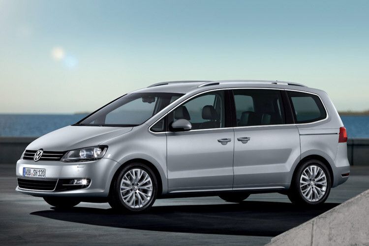 Eine Klasse darüber siegte der VW Sharan. (Foto: Hersteller)