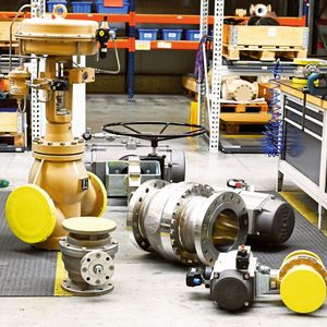 Das Stellventil BR01a DN 200 ist weltweit das größte PTFE-Regelventil. Zum Einsatz kommt es vor allem in der chemischen Industrie. Das Ventil regelt den Durchfluss von hochaggressiven oder ätzenden Flüssigkeiten oder Gasen, beispielsweise bei der Chlorherstellung.