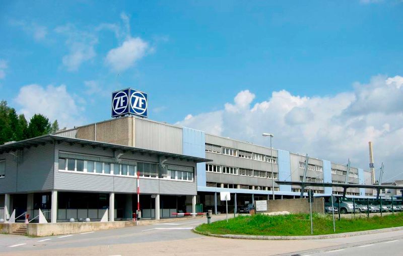 Von Mitarbeitern u.a. als modernes Unternehmen gelobt, landet ZF Friedrichshafen auf Platz 16. Allerdings sollen die Weiterentwicklungsmöglichkeiten zum Teil intransparent sein. (Bild: IZCC)