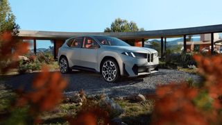 Das Projekt BDL Next untersucht die Potenziale des bidirektionalen Ladens, bei dem Elektrofahrzeuge nicht nur Energie aus dem Netz beziehen, sondern auch Energie zurückgeben können. (Bild: FfE)