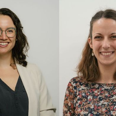 Die Nachwuchswissenschaftlerinnen Dr. Bianca Schacherl (l.) und Dr. Laura Marie Helleckes erhalten für ihre Projekte eine Förderung der Carl-Zeiss-Stiftung. (Bild: links: Phil Dera; rechts: Department of Chemical Engineering, Imperial College London)