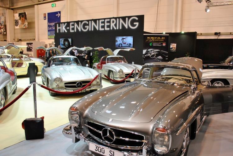 Seit vielen Jahren einer der Spezialisten für Mercedes-Benz 300 SL: das Unternehmen HK-Engineering aus dem bayerischen Polling. Mittlerweile reißen Flügeltürer wieder locker die Eine-Million-Euro-Marke. (Dominsky)