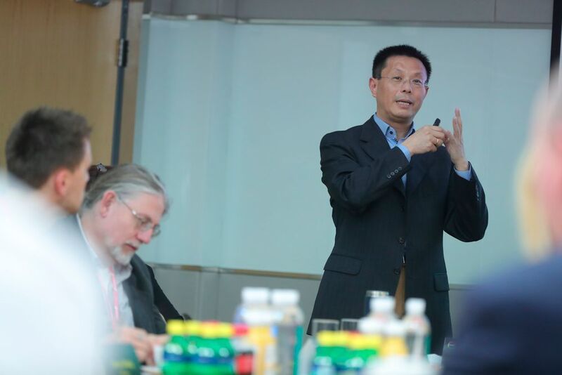 Dr. Yun Chen, der in Aachen seine Ingenierausbildung gemacht hat, verantwortert den integrierten Covestro-Produktionstandort im Chemiepark Shanghai.   (Covestro)