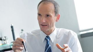 „Gerade ist das Thema Lithium-Ionen-Batterietechnik in aller Munde, hauptsächlich im Automobilbereich.“ (Linde)