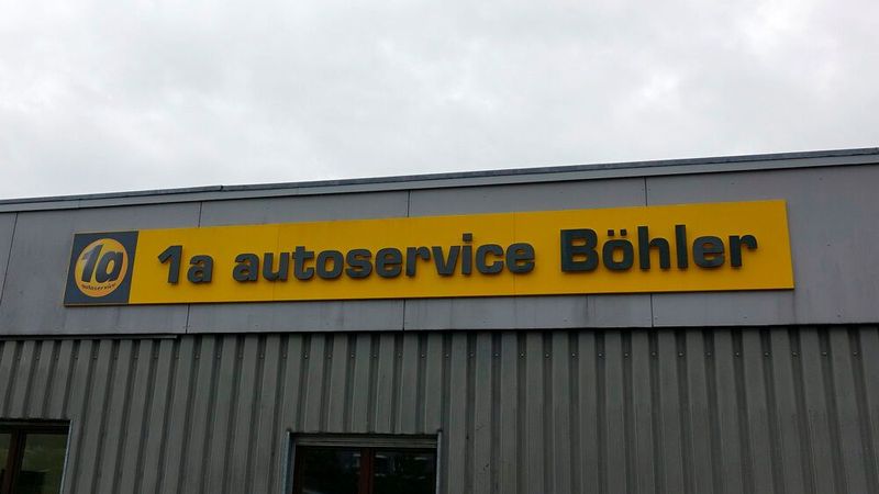 Mit dem Werkstattkonzept 1a-Autoservice spricht Böhler die Besitzer älterer Fahrzeuge und Fremdmarken an. (Bild: Rosenow/»kfz-betrieb«)
