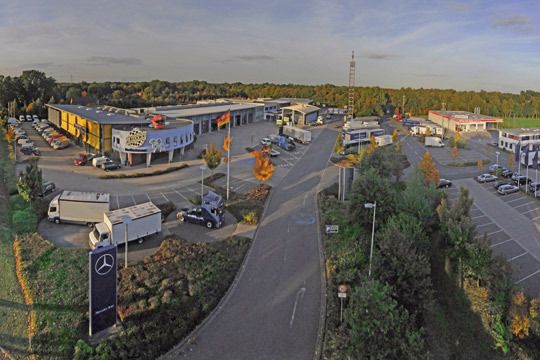 Das Mercedes-Benz-Nutzfahrzeugzentrum in Oldenburg gehört zu den modernsten in Deutschland. (Archiv: Vogel Business Media)