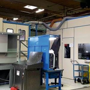 Eine neu installierte Umformpresse bei Stabo benötigte für die Ausbringung von Gut- und Schlechtteilen eine neue und passende Peripherie. Gepe installierte eine passende Fördertechnik samt Automation und Schallschutz.(Bild:  Gepe)