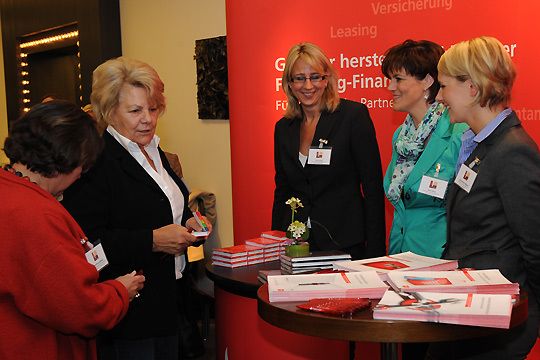 Ebenfalls jedes Jahr mit von der Partie ist die Santander Consumer Bank, die den Kongress gemeinsam mit Shell sponsert. (Archiv: Vogel Business Media)