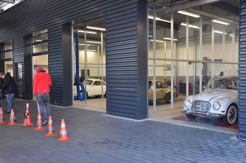 Das Autohaus nutzte die Veranstaltung, um seine Kompetenz im Bereich Oldtimer zu unterstreichen. (Foto: Grimm/Dominsky)