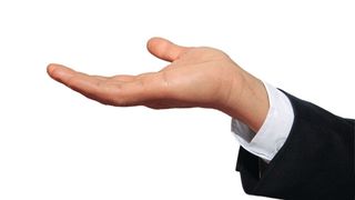 Durch die Inflation erleben Mitarbeiter derzeit einen Kaufkraftverlust und versuchen diesen, durch ein höheres Gehalt auszugleichen. (Bild: Composer - stock.adobe.com)