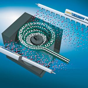 Der Stab-Ionisierer von SMC sorgt für störungsfreie Förderung in der Kunststoffindustrie.