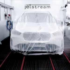 Der Jetstream kann laut Sata bereits bis zu 35 Prozent der Lackieraufgaben in höchster Qualität übernehmen und rentiere sich für viele K&L-Betriebe in weniger als drei Jahren. Dafür arbeite man eng mit den Partnern in der Lackindustrie zusammen und entwickle gemeinsam spezifische Programme für deren Produktlinien.(Bild:  Sata)