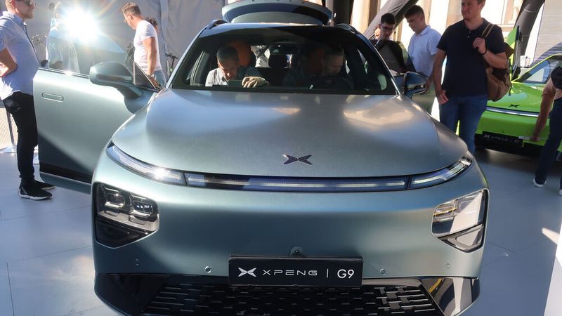Im Open Space zeigt Xpeng zudem das SUV G9. (Bild: Grimm – VCG)
