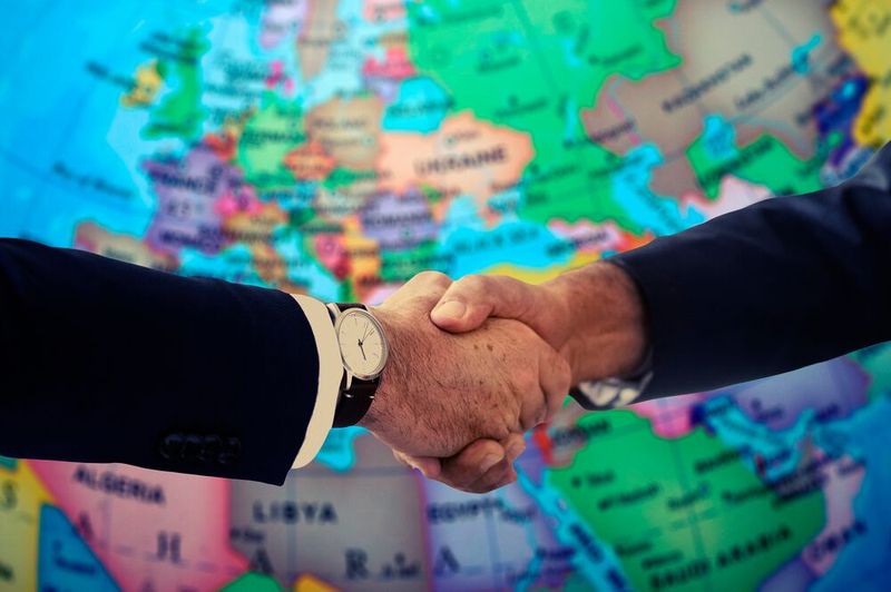 Das letzte Ziel der SDG’s ist die Stärkung der Umsetzungsmittel und die globale Partnerschaft für nachhaltige Entwicklung.  (Bild: gemeinfrei)