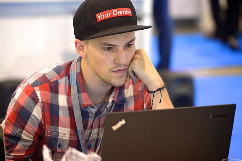 Eindrücke von der Werkstoffwoche Dresden 2015. (Bild: Werkstoffwoche Dresden)