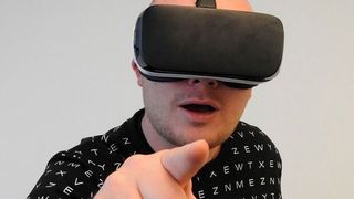 Laut einer Befragung des Bitkom unter 1000 Bundesbürgern über 14 Jahren haben 19 Prozent schon einmal eine VR-Brille ausprobiert.  (Pixabay)