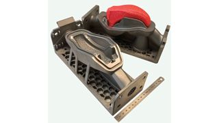 The additively manufactured tool insert for particle foam processing is 95 percent lighter and its steam consumption is 97 percent lower. (Source: Fraunhofer IAPT)