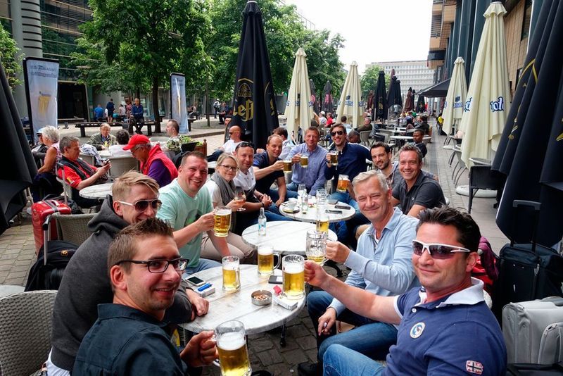Die Gewinner des Incentives im Lille. (Bild: Aetka)