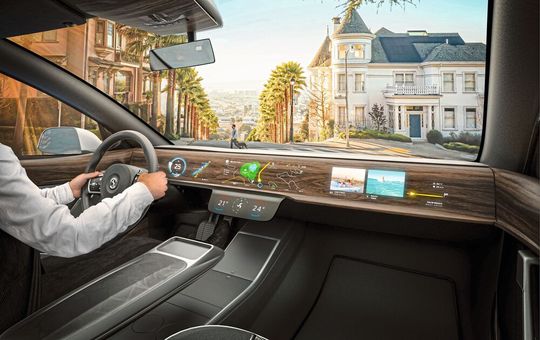 Dank Shy-Tech sollen sich Displays künftig deutlich eleganter in Fahrzeuginnenräume integrieren lassen.(Bild:  Continental)