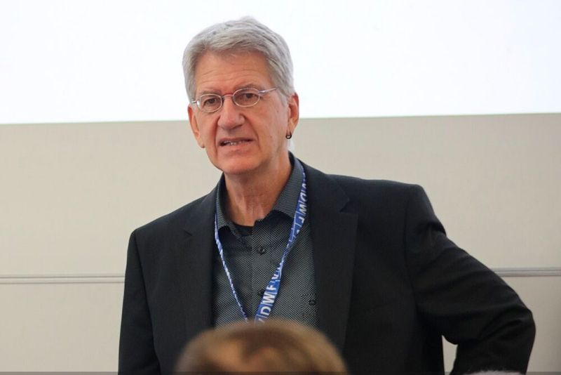 Professor Ludwig Gansauge (Bild) von der Technischen Hochschule Deggendorf hatte gemeinsam mit Ralf Dürrwächter, Geschäftsführer beim VDWF - Verband Deutscher Werkzeug- und Formenbauer e.V., in das neue Institut für Werkzeug-, Formen- und Modellbau IWFM eingeladen. (Bild: Maschinenmarkt/rw)