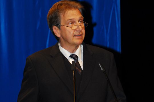 Obermeister Karl-Heinz Breitschwert blickte in die lebhafte Geschichte der Innung Mittelfranken zurück. (Archiv: Vogel Business Media)