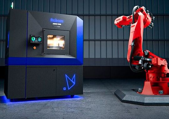 Comau und Roboze kombinieren im Rahmen einer Partnerschaft jetzt ihre Expertisen aus der additiven Fertigung und der Robotik. Folgendes ist geplant ...(Bild:  Comau)