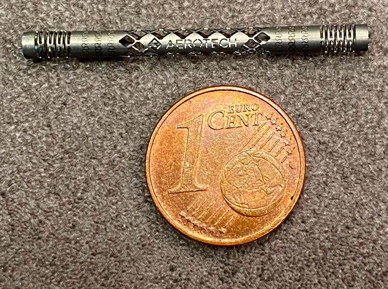 Beispiel eines lasergeschnittenen Implantats: Die Präzision moderner Rohrlasersysteme erlaubt die Fertigung filigraner Strukturen mit engen Toleranzen - Voraussetzung für den Einsatz in der Kardiologie und Gefässmedizin. (Bild: Aerotech)