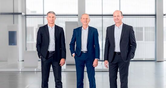 Die aktuelle Geschäftsführung (v. l. n. r.): Wolfram Weber (CFO), German Wankmiller (CEO) und Christian Müller (CSO). (Bild: Grob-Werke GmbH & Co. KG)