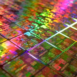 Mikro-Chips: Vereinzelte Verbesserungen der Transistoren, Datenspeicher oder integrierter Schaltungen werden alleine nicht ausreichen, um den steigenden Anforderungen im Bezug auf Miniaturisierung und Datenmengen gerecht zu werden.(Bild:  4ever.eu)