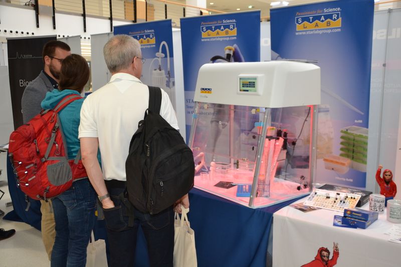 Impressionen der Lab-Supply Münster vom 25. September 2019  Die vorletzte Lab-Supply Messe 2019 fand im Messe und Congresszentrum, Halle Münsterland statt. Impressionen vom Messetag sowie einige Besucherstimmen finden Sie in dieser Bildergalerie. Die nächste Lab-Supply ist am 29. Oktober 2019 in Hamburg. Weitere Infos zu den kommenden Lab-Supply-Messen finden Sie auf www.lab-supply.info.   Lese-Empfehlung: Nachbericht zum erfolgreichen Auftakt der Lab-Supply in Wien. (LABORPRAXIS, C. Lüttmann)