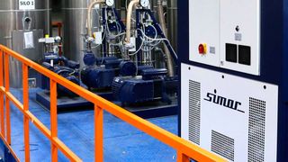 Zentrale Trocknungsanlage für Kunststoffgranulat (Bild: Simar)