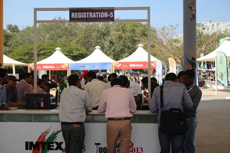 Mehr als 100.000 Besucher zählte der Veranstalter Indian Machine Tool Manufacturers Assn (IMTMA) während der sieben Messetage. (Bild: Fouhy)