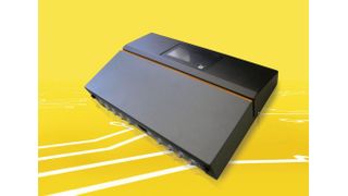 Der Systemregler EB7000 ist das Herzstück eines einzigartigen Heizsystems, bei dem sich alle verfügbaren Wärmeerzeuger und -verbraucher individuell ansteuern lassen. (Hesch Industrie-Elektronik)