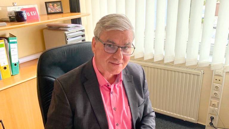Präsident Udo Hintze setzt vor allem auf die Zusammenarbeit mit dem Kfz-Gewerbe in Hamburg und Schleswig-Holstein. Präsident Udo Hintze setzt vor allem auf die Zusammenarbeit mit dem Kfz-Gewerbe in Hamburg und Schleswig-Holstein.