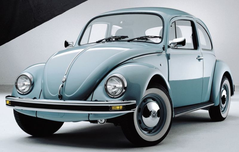 Das letzte Modell: Mit einer Sonderserie endete 2003 die Produktion des VW Käfer in Puebla (Mexiko), wo er von 1967 an gebaut worden war. (Volkswagen AG)