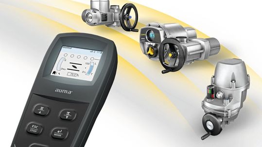 Mit der neuen Fernsteuerung RSTX 100 von Auma lassen sich Stellantriebe schnell und einfach vor Ort bedienen.(Bild:  Auma)