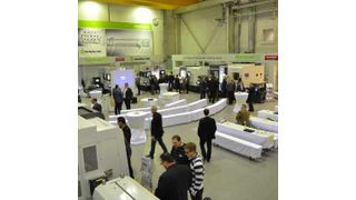 Die Werkzeugmaschinen der Hersteller Quaser und Nakamura-Tome stießen bei den Teilnehmern auf großes Interesse. (Bild: Hommel Unverzagt)